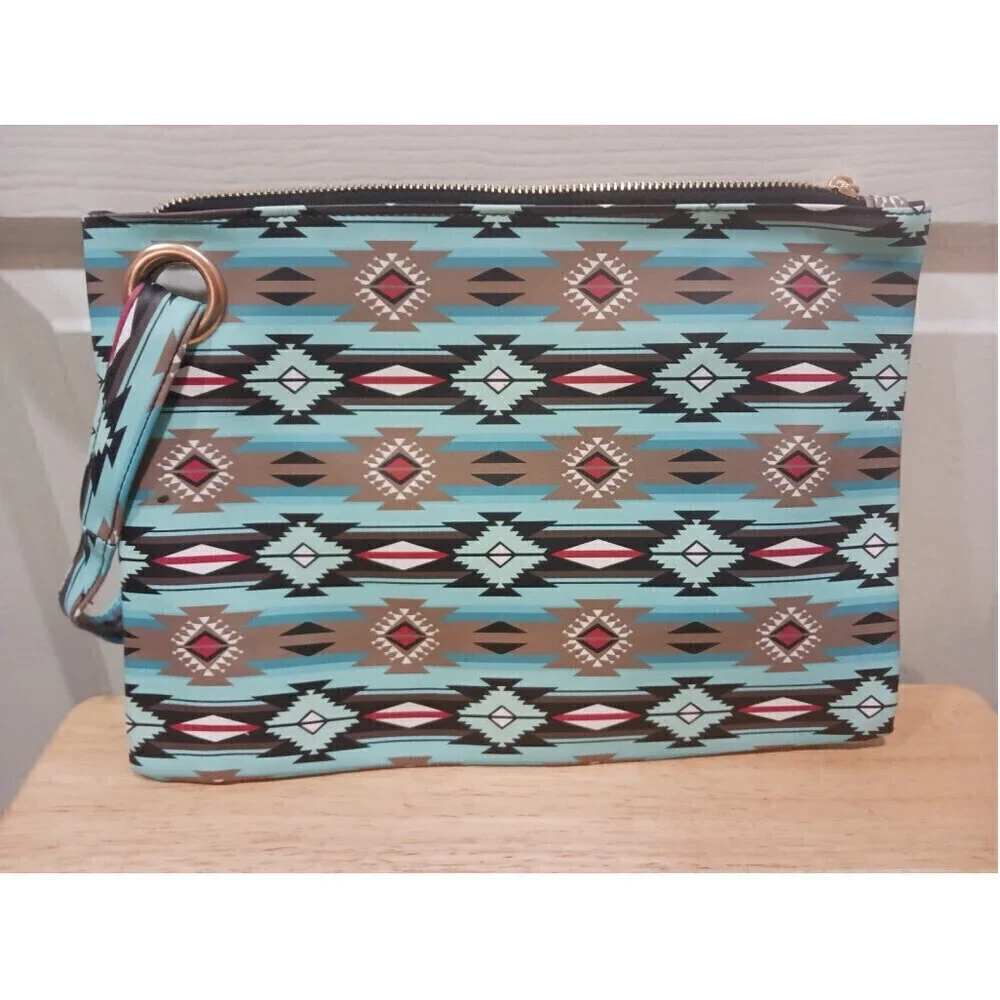 Geometric Pattern Clutch Bag